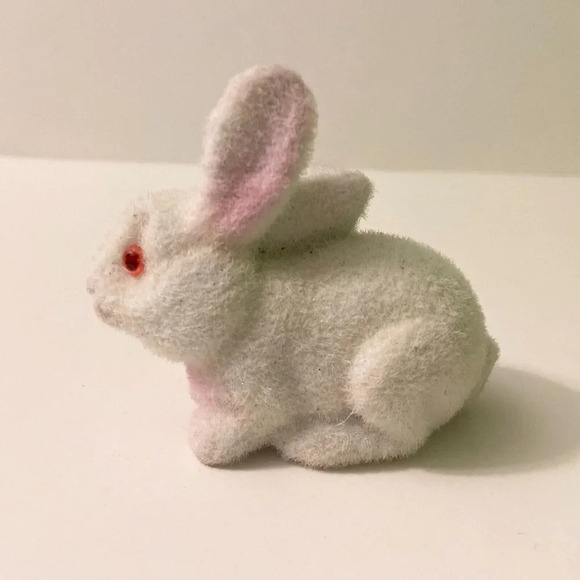 Vintage Lot of 2 Flocked White Bunny Rabbit Miniature Figures Red Eyes - Picture 12 of 14